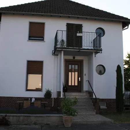 Schoenes Haus In Der Wetterau Utphe
